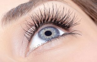 Natuurlijke oogopslag zonder mascara