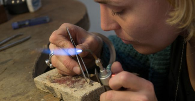 In alles wat ik tegenkom, zie ik wel een sieraad