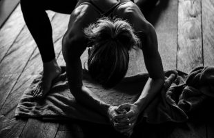 Hot yoga: sporten én ontspannen