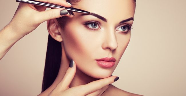 Permanente make-up: meer dan het zetten van een simpel lijntje