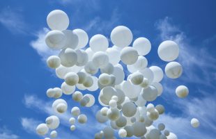 99 witte ballonnen
