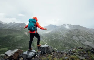 Dit is hoe je je voorbereidt op een wandeltocht door de Zwitserse Alpen